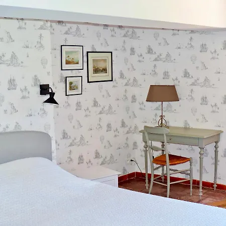 Bed & Breakfast Château De Jonquières - Hérault 3*