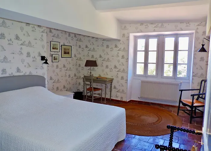 Bed and Breakfast Chateau De Jonquieres - Herault